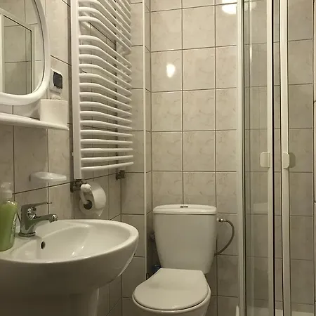 Zimorodek Poczuj Z Nami Magie Karpacza Spacerujac Do Centrum Widok Na Sniezke